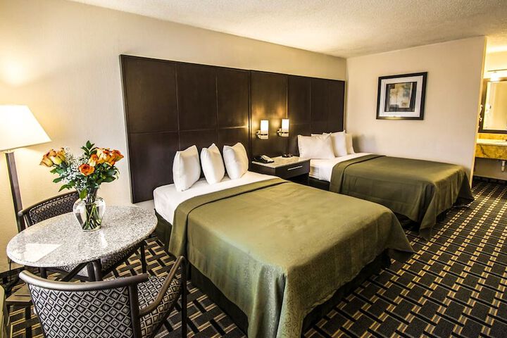 Room 21 of 46