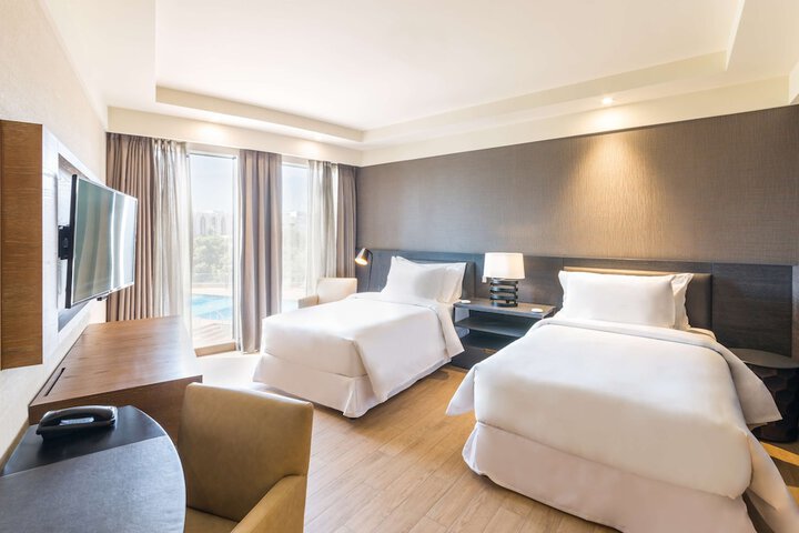 Room 21 of 118