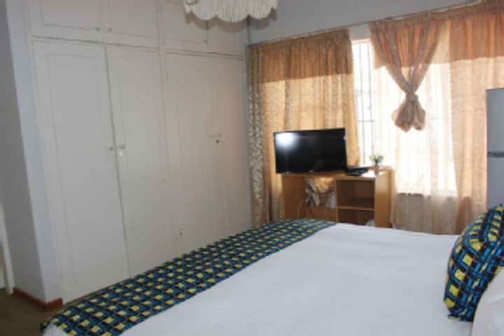 Room 203 of 288