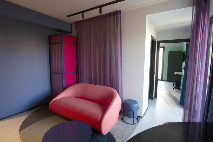 Room 65 of 127