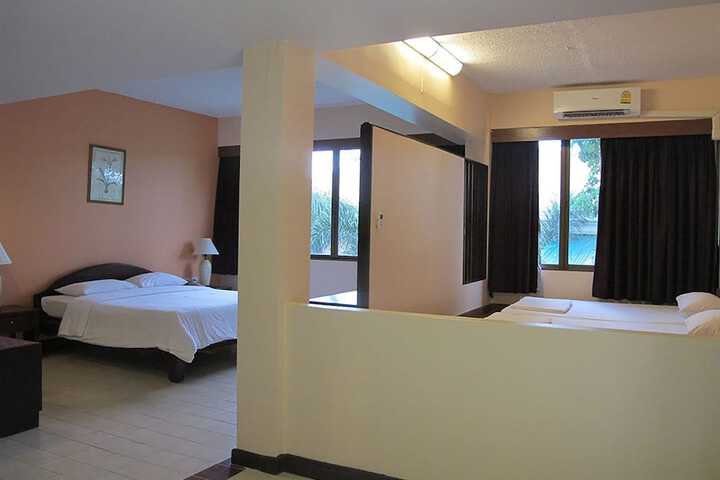 Room 19 of 46