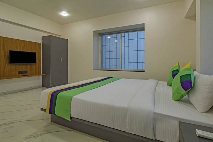 Room 15 of 31