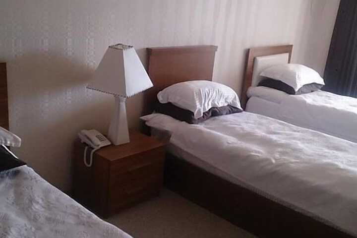 Room 8 of 27