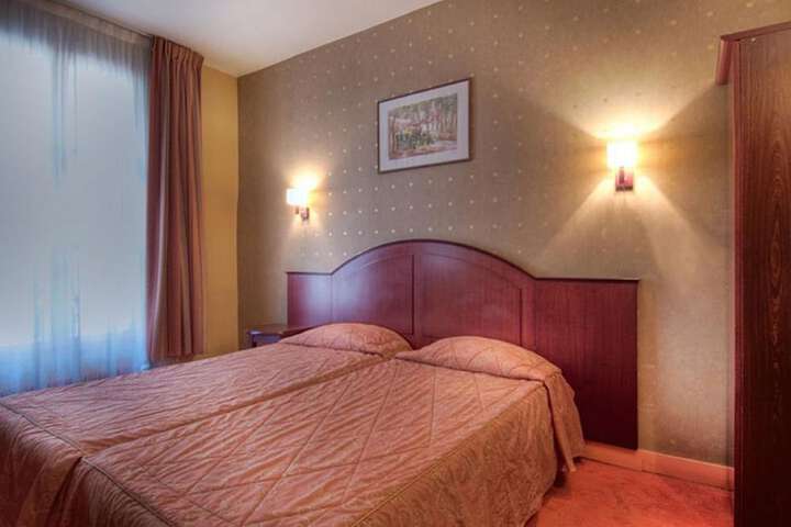 Room 14 of 39