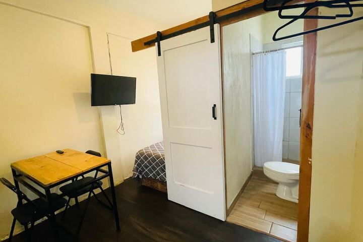 Room 19 of 98