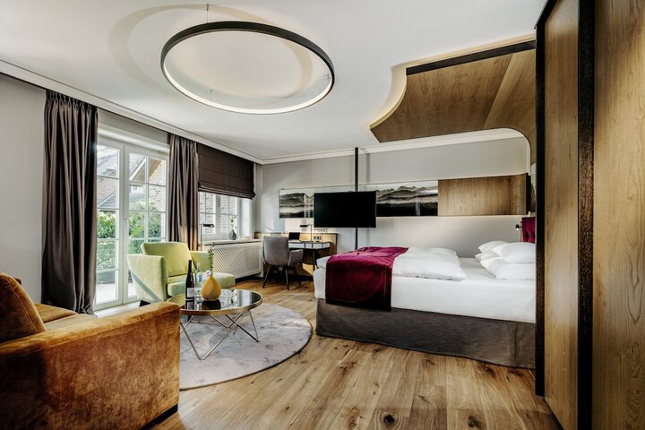 Room 5 of 71