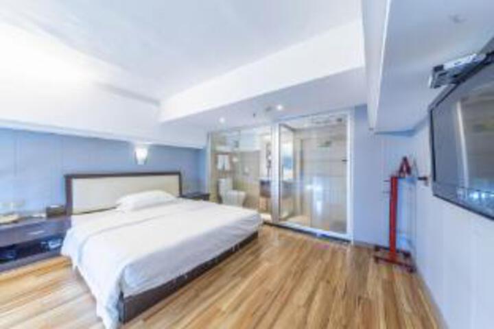 Room 21 of 23