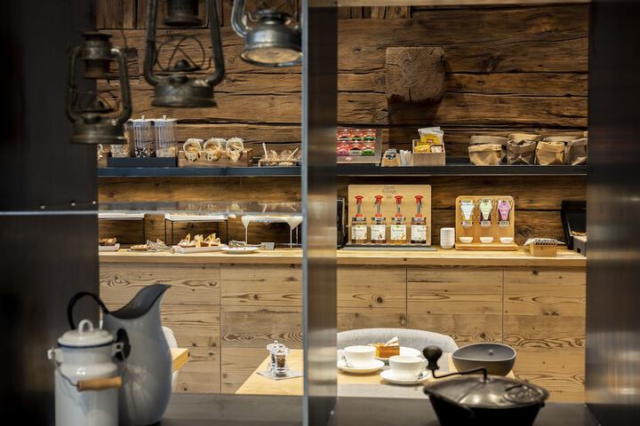 Breakfast/Coffee Service 97 of 127