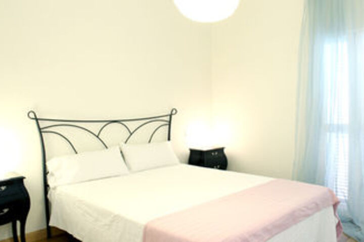 Room 13 of 36