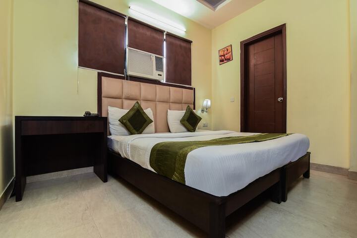 Room 16 of 22