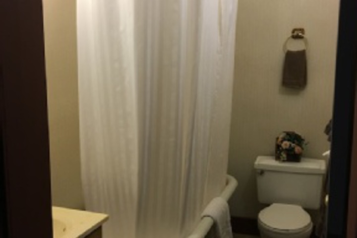 Room 143 of 240