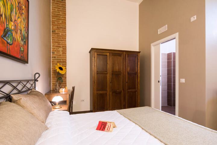 Room 14 of 35