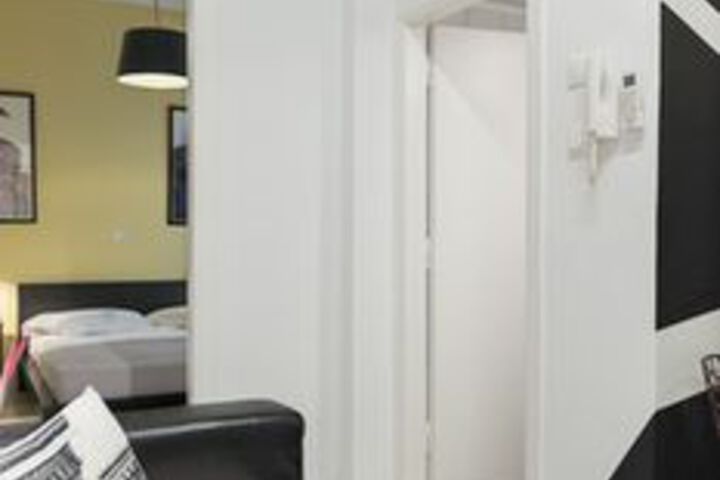 Room 20 of 33