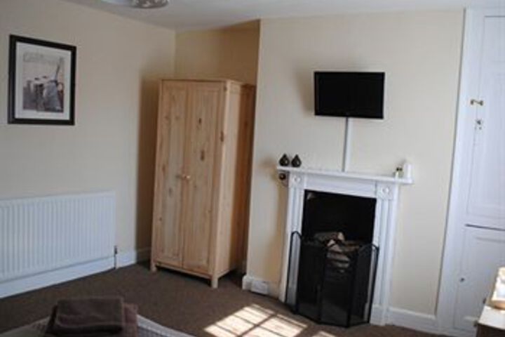 Room 16 of 16
