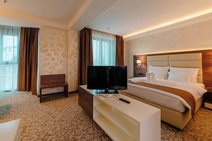 Room 17 of 46