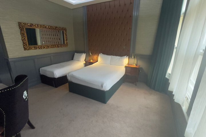 Room 5 of 36