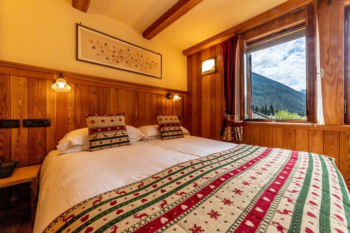 Room 21 of 61