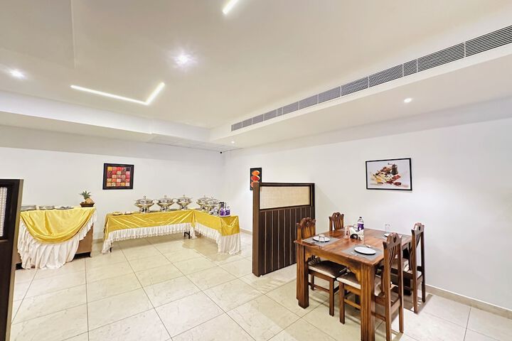 Dining 52 of 94