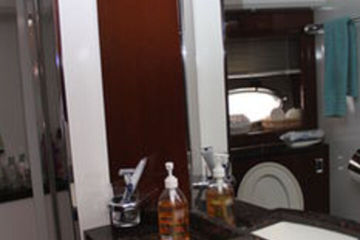 Room 5 of 43