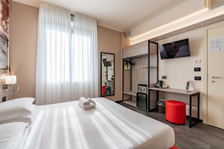 Room 45 of 74