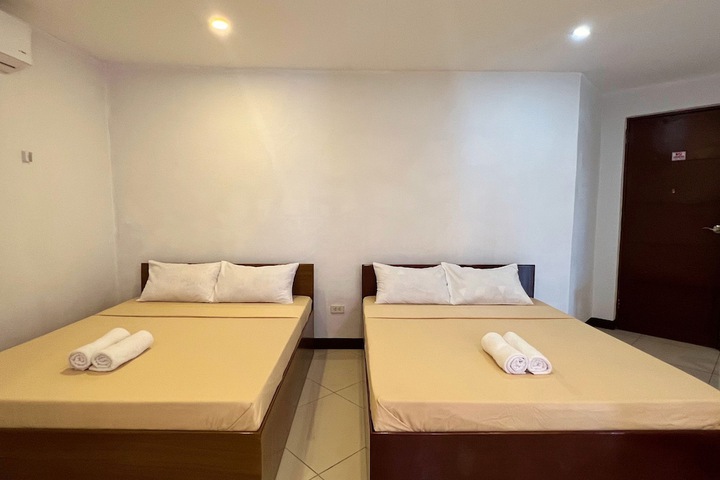 Room 41 of 84