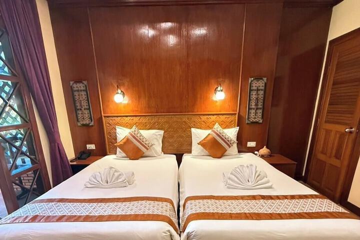 Room 46 of 133