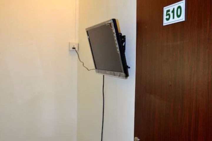 Room 44 of 70