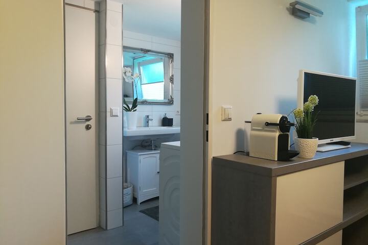 Room 33 of 53