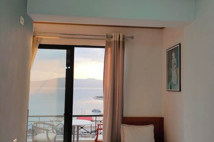 Room 58 of 177