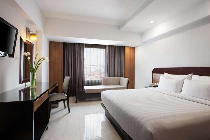 Room 5 of 31