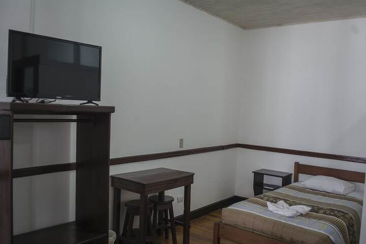 Room 6 of 59