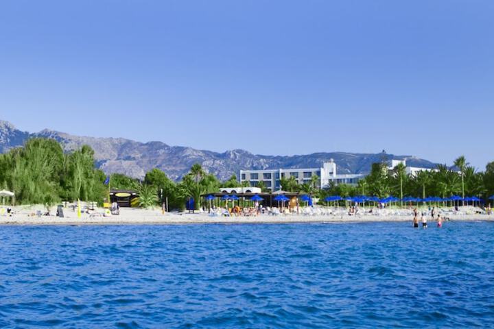 Beach 108 of 118