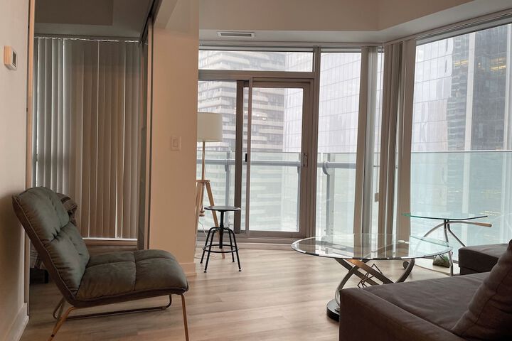 Room 615 of 931
