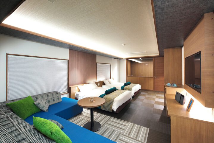 Room 9 of 40