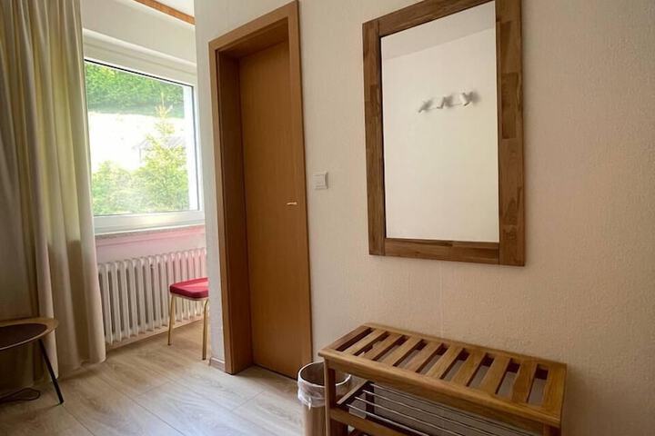 Room 19 of 37