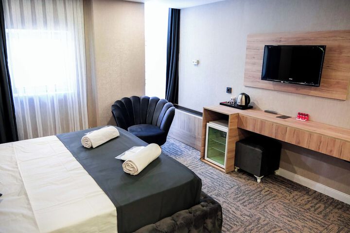 Room 6 of 21