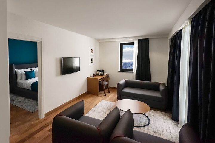 Room 19 of 71