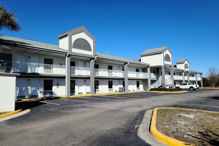 Hotel 53 of 54