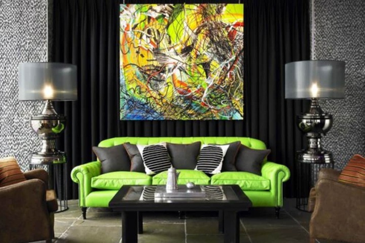 Lobby lounge