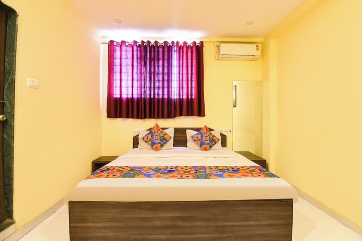 Room 10 of 25