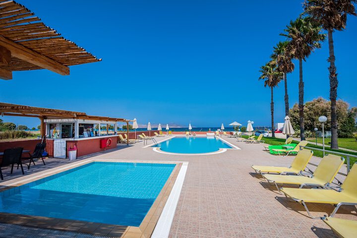 Pool Hotel