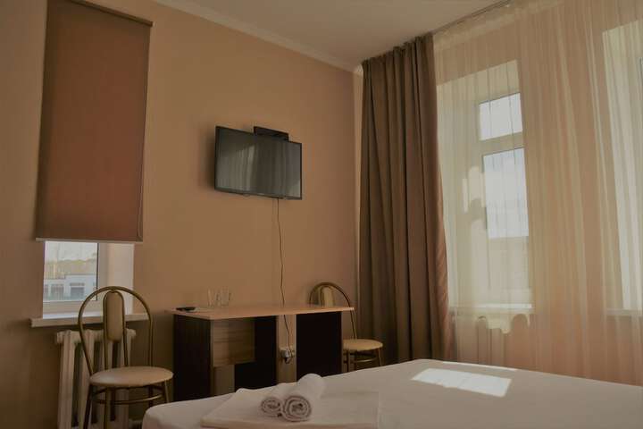 Room 12 of 21