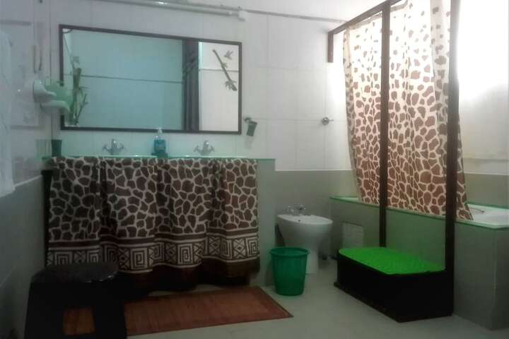 Room 12 of 42