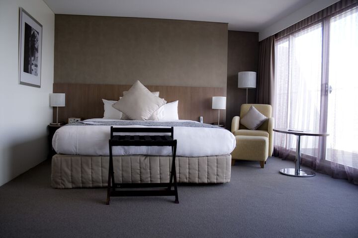 Room 14 of 110