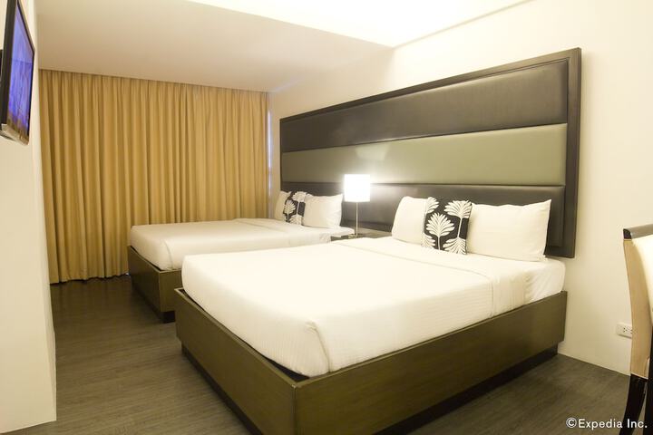 Room 9 of 51