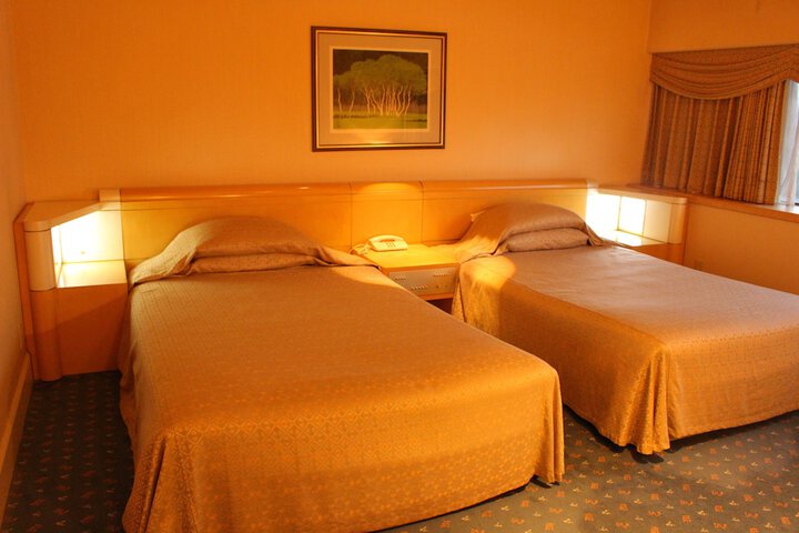 Room 23 of 65