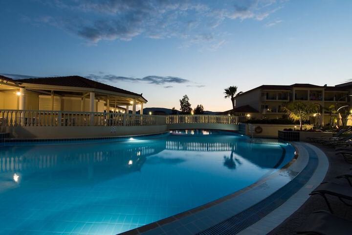 Pool 17 of 35