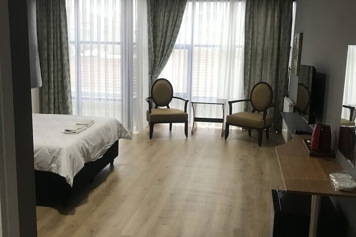 Room 17 of 43