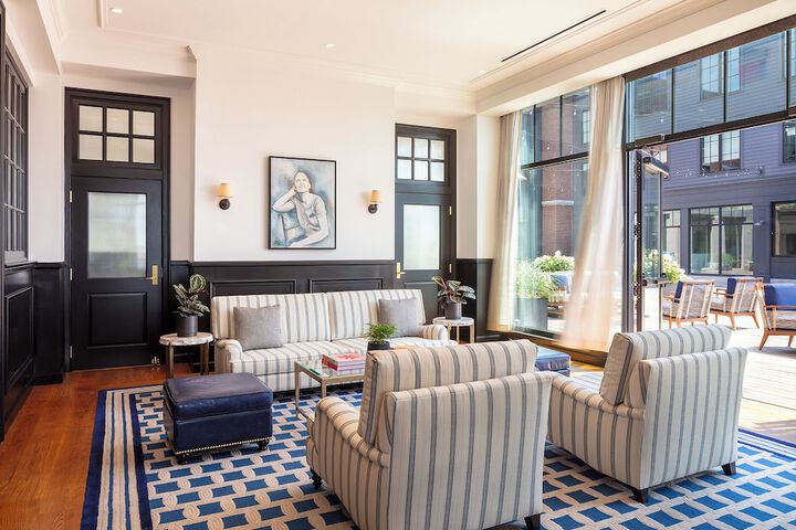 Hotel Interior 4 of 79