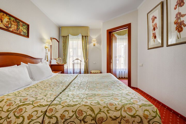 Room 21 of 56